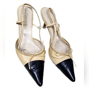 CHANEL Women's Black and Tan Heels